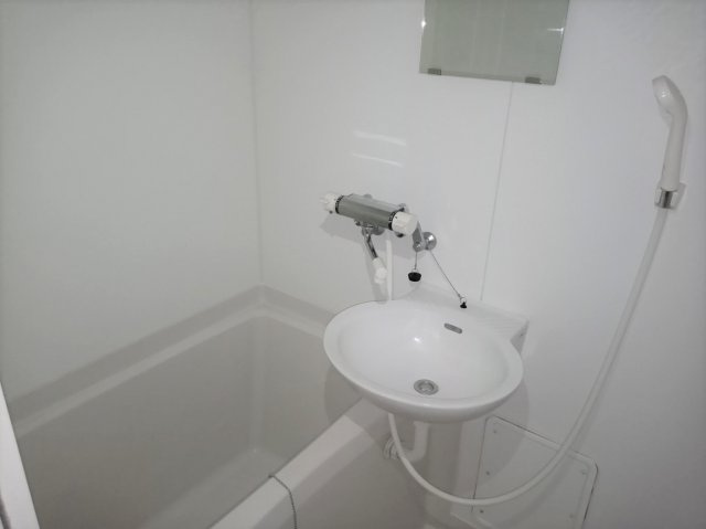 レオパレスルシファーの浴室