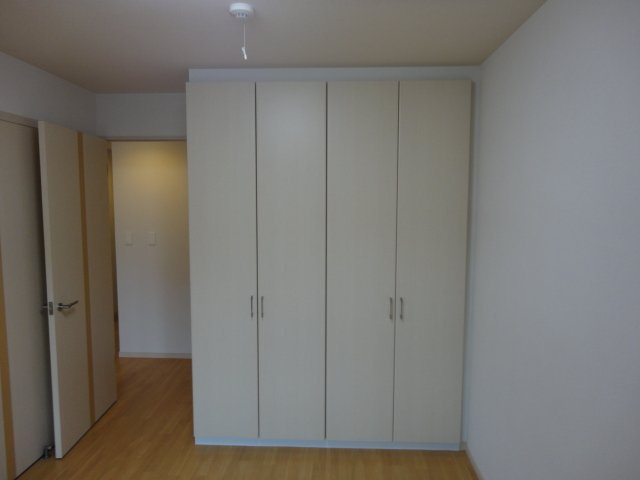 スカイヒルズ光　朝日の収納|クローゼット