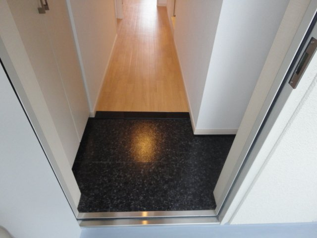 スカイヒルズ光　朝日の玄関|玄関