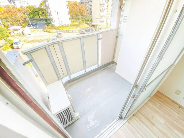 【バルコニー】 | ビレッジハウス泉北栂タワー1号棟 | モデルルームの写真です