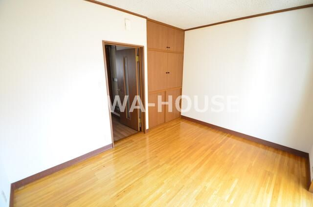 ドエル北山の洋室