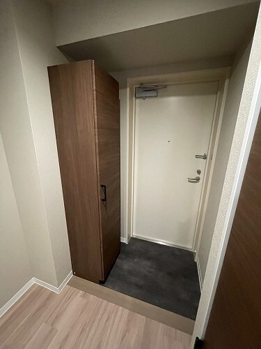 S place bld(エスプレイスビルド）の玄関