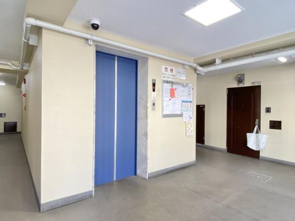 【その他共用部分】 | メイゾン初芝 | エレベーターあります！重い荷物があっても楽ですね！