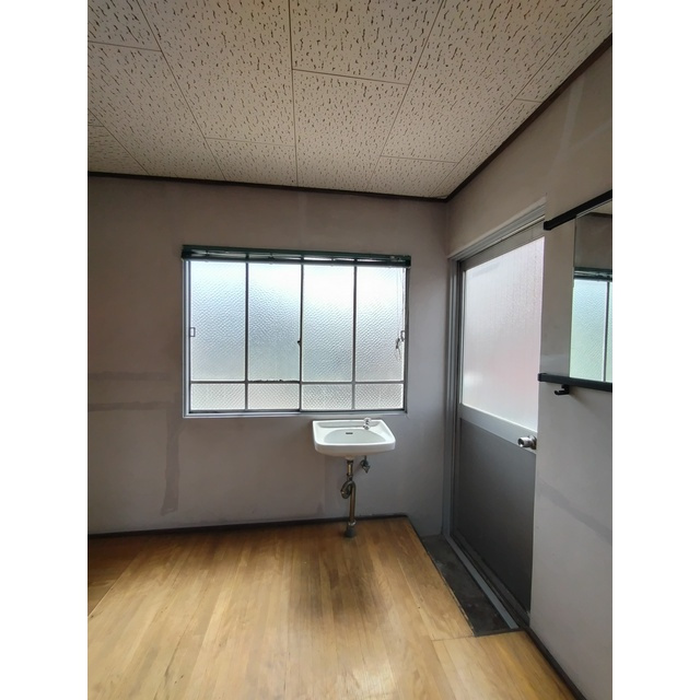 元町４丁目林店舗Ⅱの内装