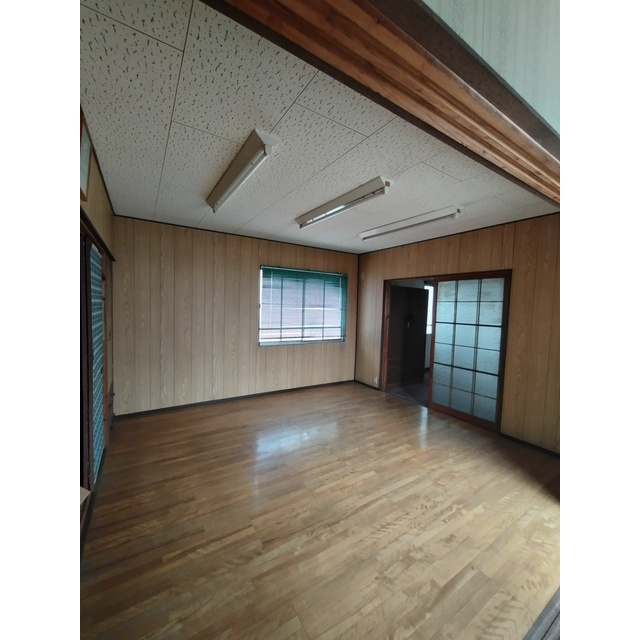 元町４丁目林店舗Ⅱの内装