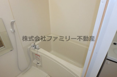 【浴室】 | ヤマダ | ゆったり過ごせるお風呂です