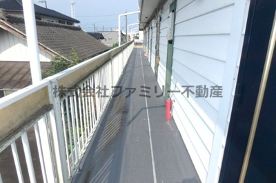 【エントランス】 | ヤマダ