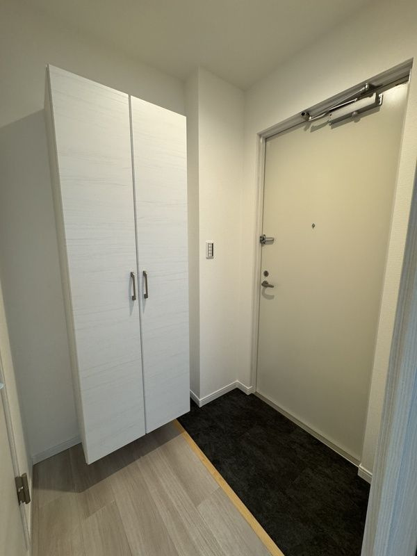 SOLASIA residence 九条の玄関