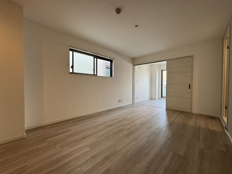 SOLASIA residence 九条の居間・リビング