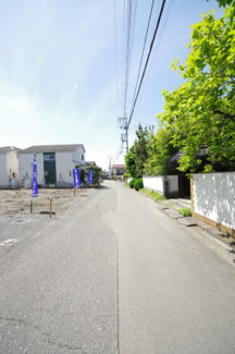【前面道路含む現地写真】 | 【仲介手数料無料！！】日野市南平6丁目　建築条件なし売地（全3区画）No.1区画　3400万円