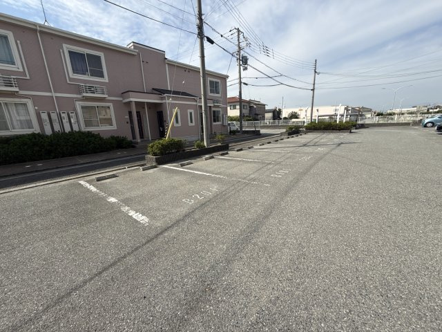 サンエイトＢの駐車場