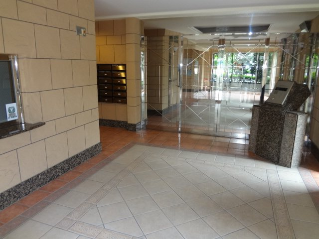 モントーレ久留米セントラルパーク【キャッシュバック対象】のロビー|ゆとりのあるロビーです