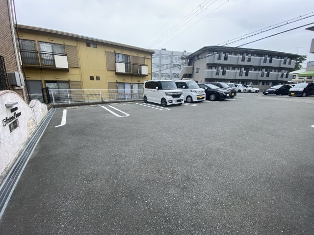 アリエス・コーポの駐車場