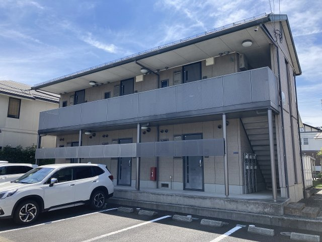クレセント白山Bの外観