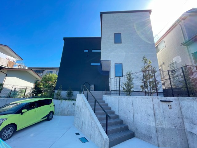 『八王子市新築戸建て』八王子市絹ケ丘1-15-3【仲介手数料無料】