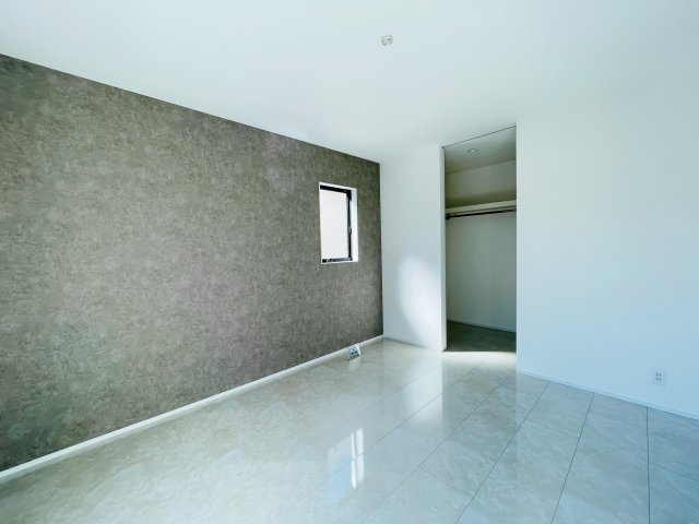 『八王子市新築戸建て』八王子市絹ケ丘1-15-3【仲介手数料無料】の洋室|～仲介手数料無料☆八王子ひなた不動産～八王子市絹ケ丘　新築戸建て