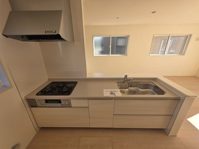 【キッチン】 | リーブルガーデン．S　寄居露梨子　 | ２号棟現地キッチン（2025年12月06日）撮影