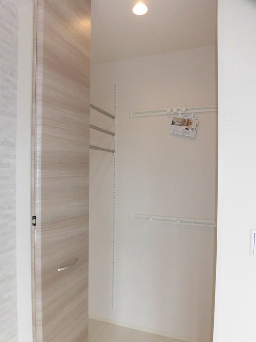 ラ・ヴェスタ|102 ワンステップクローゼット