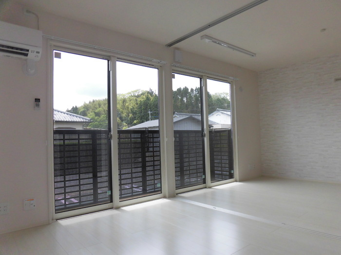 ラ・ヴェスタの洋室|102 リビング・洋室