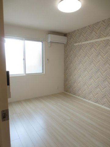 セジュールエクラ A棟の洋室|A103 エアコン照明付き北側洋室