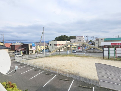 【駐車場】 | 本城町戸建て | 駐車場の用意があります