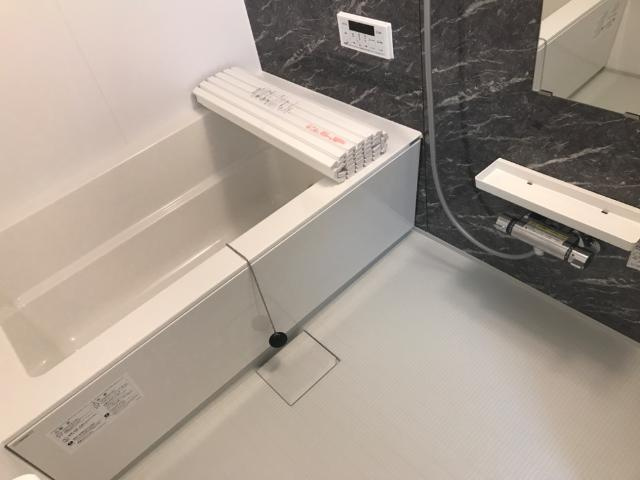 アプリーレの浴室|バス