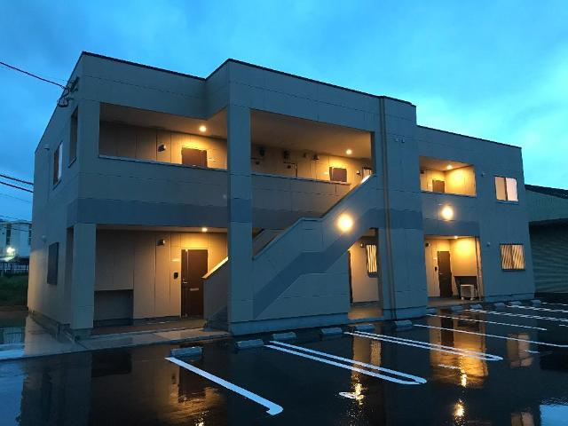 アプリーレの外観|外観写真（夜）