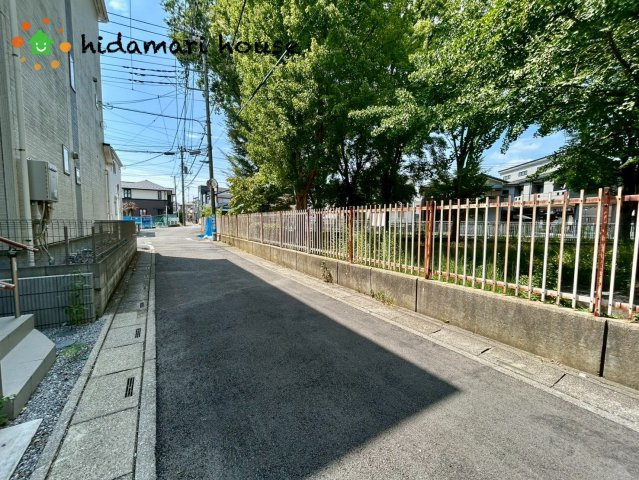 北区宮原町第1期　未入居戸建　リナージュ01の前面道路含む現地写真