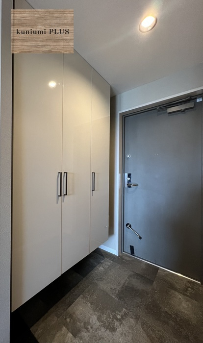 ベル・パークシティ画地ⅢWEST棟の玄関