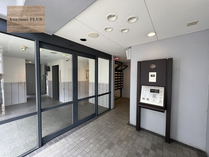 ベル・パークシティ画地ⅢWEST棟のエントランス