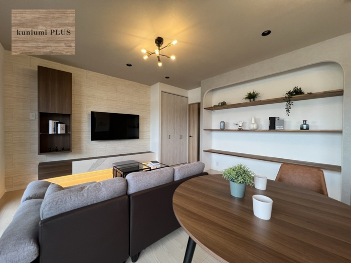 ベル・パークシティ画地ⅢWEST棟の居間・リビング