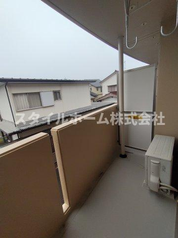 ビアンシュール美園のバルコニー