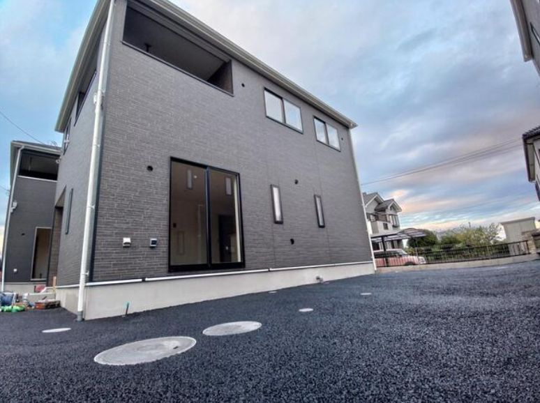 CRADLE GARDEN 入間市宮寺第28　全3棟　２号棟