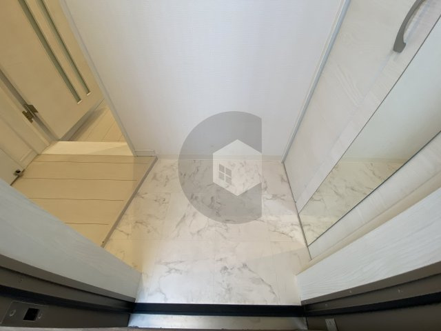 ステディ稲田本町の玄関