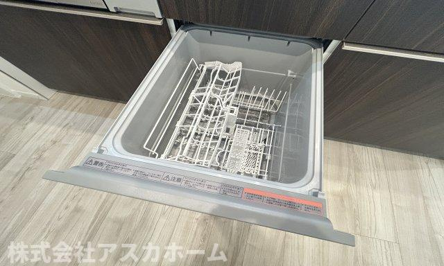 ハイライフ横浜のキッチン|家事の時短にも役立つ食器洗浄乾燥機を標準装備♪