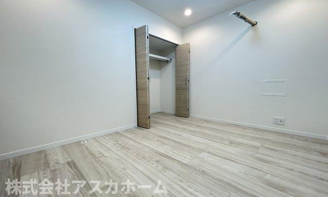 ハイライフ横浜の洋室|家族一人ひとりの大切なプライベート空間の居室。家具の配置のご相談は是非お任せください。