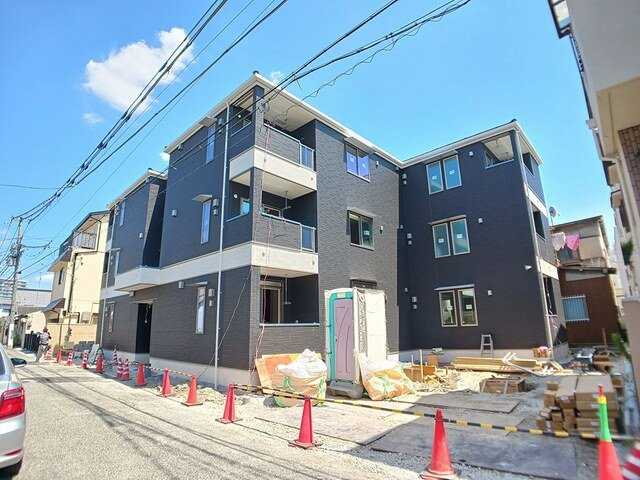 尼崎市東難波町３丁目のアパート