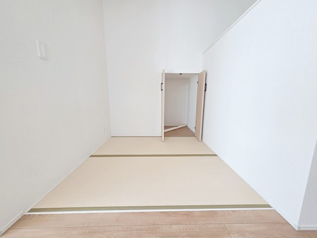 【居間・リビング】 | 知多市つつじが丘　第1期　６号棟 | タタミコーナー