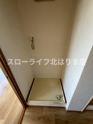 【設備】 | ロイヤルハイツⅠ | 洗濯機置き場