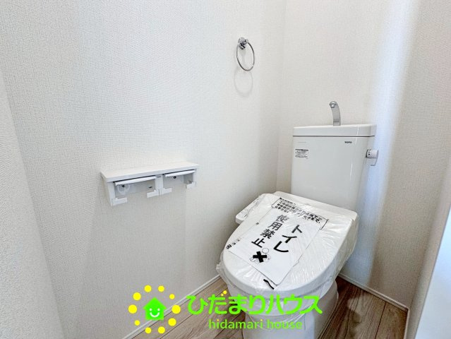 春日部市米島24-1期　新築一戸建て　リナージュのトイレ