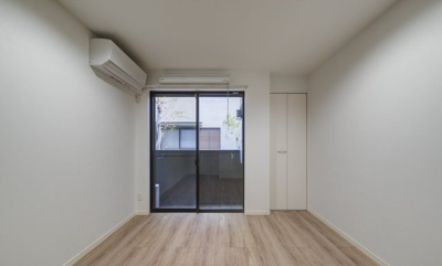 【寝室】 | YK-flat(ワイケイフラット) | ※同一仕様写真