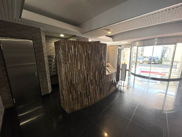 ライオンズマンション春日部緑町のエントランス|エントランス内