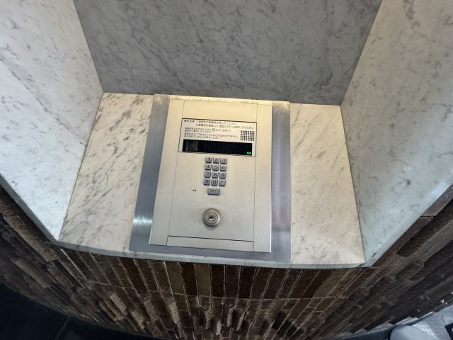 ライオンズマンション春日部緑町の防犯設備|オートロック