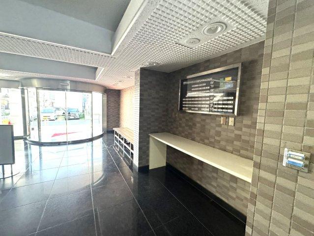 ライオンズマンション春日部緑町のエントランス|エントランス内