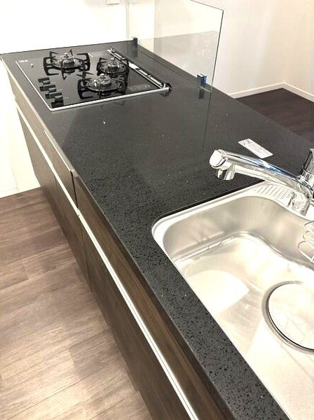 さくらHills ROKUBAN Platinum Residenceのキッチン