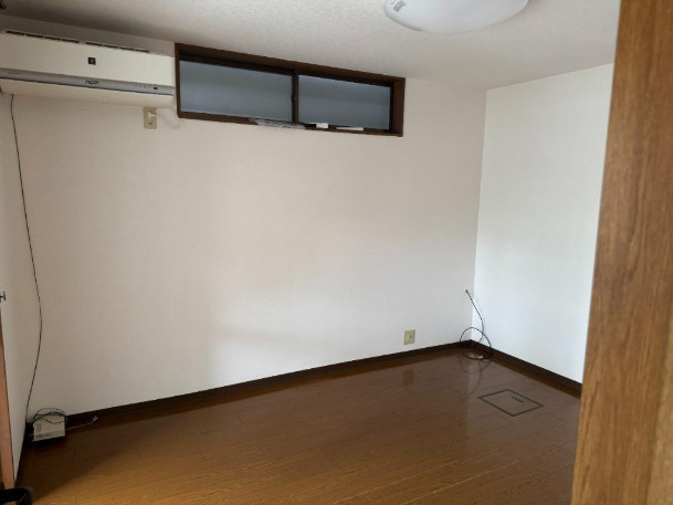 上賀茂中ノ坂町 中古戸建の洋室