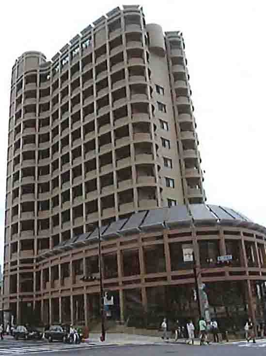 ガーデンライフ岡本