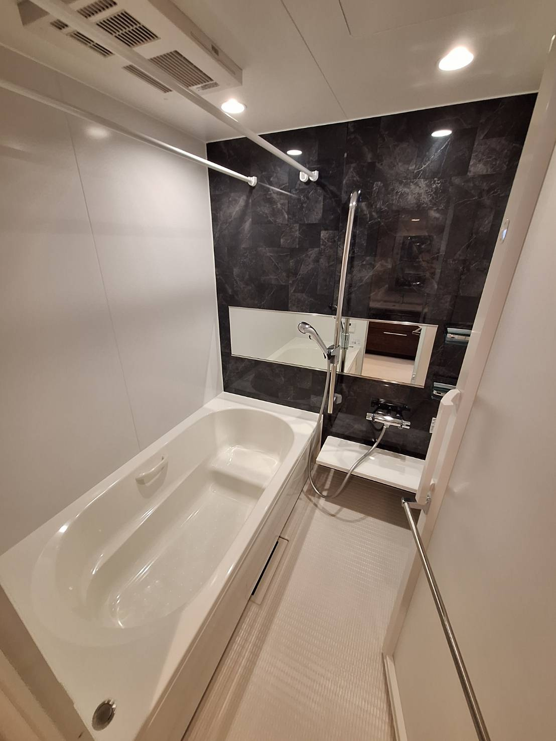 ブラッサム東海岸の浴室