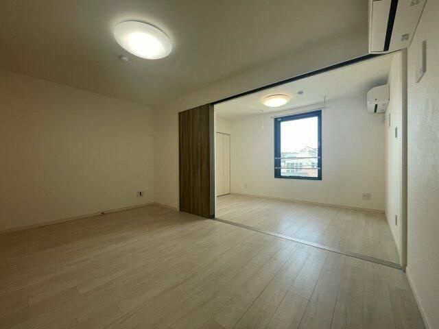 ルオーレ上北沢駅前の居間・リビング