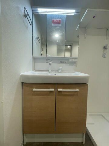 ルオーレ上北沢駅前の洗面所